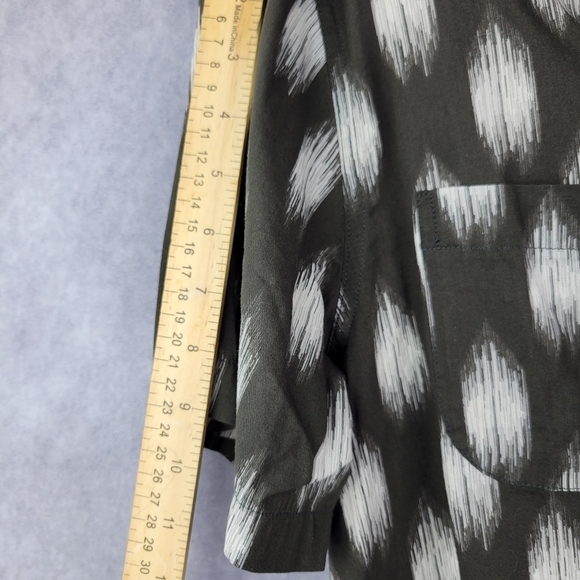 Levi's Shirt Mens Medium Black Relaxed Fit Lightweight Button Up Short Sleeve M - Picture 9 of 13